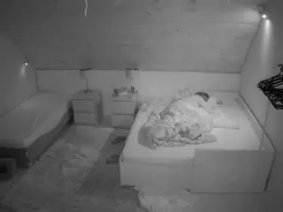 Julmodels Bedroom-C2's Live Sex Cam Show