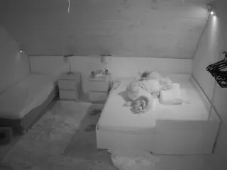 Julmodels Bedroom-C2's Live Sex Cam Show