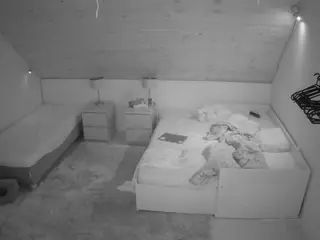 Julmodels Bedroom-C2's Live Sex Cam Show