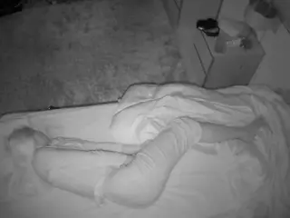 Julmodels Bedroom-C3's Live Sex Cam Show