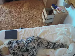 Julmodels Bedroom-C3's Live Sex Cam Show
