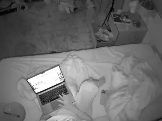 Julmodels Bedroom-C3's Live Sex Cam Show