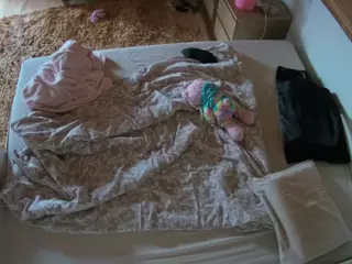 Julmodels Bedroom-C3's Live Sex Cam Show