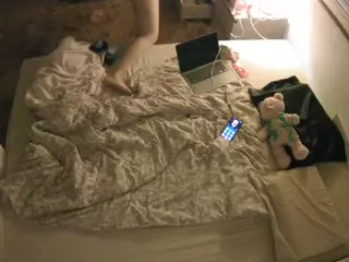 Julmodels Bedroom-C3's Live Sex Cam Show