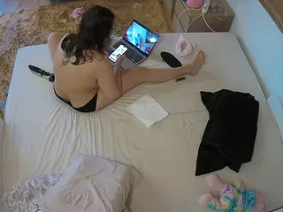 Julmodels Bedroom-C3's Live Sex Cam Show