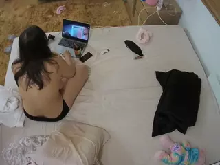 Julmodels Bedroom-C3's Live Sex Cam Show