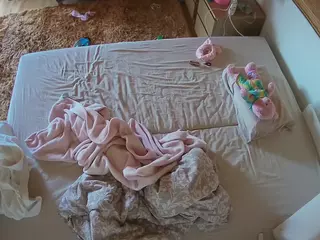 Julmodels Bedroom-C3's Live Sex Cam Show