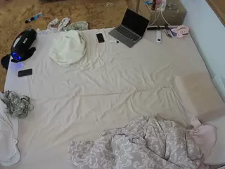 Julmodels Bedroom-C3's Live Sex Cam Show