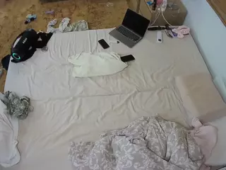 Julmodels Bedroom-C3's Live Sex Cam Show
