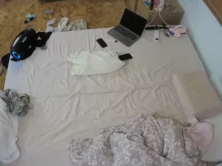 Julmodels Bedroom-C3's Live Sex Cam Show