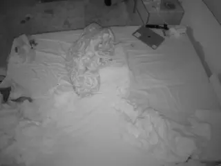 Julmodels Bedroom-C3's Live Sex Cam Show