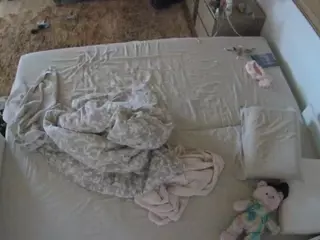 Julmodels Bedroom-C3's Live Sex Cam Show