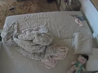 Julmodels Bedroom-C3's Live Sex Cam Show