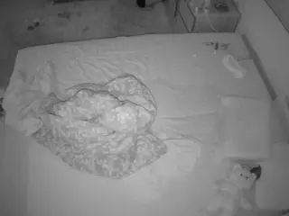Julmodels Bedroom-C3's Live Sex Cam Show