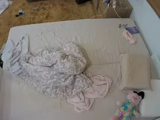 Julmodels Bedroom-C3's Live Sex Cam Show