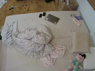 Julmodels Bedroom-C3's Live Sex Cam Show