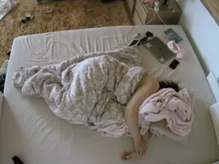 Julmodels Bedroom-C3's Live Sex Cam Show