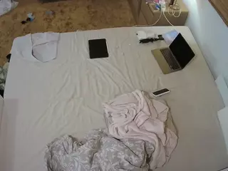 Julmodels Bedroom-C3's Live Sex Cam Show
