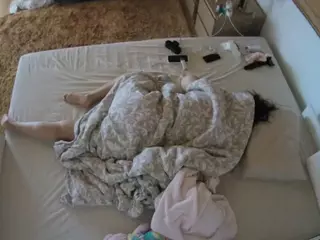 Julmodels Bedroom-C3's Live Sex Cam Show