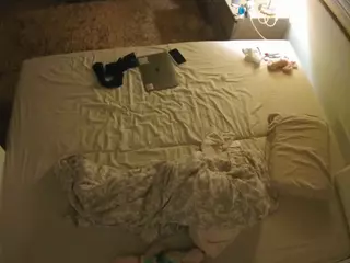 Julmodels Bedroom-C3's Live Sex Cam Show