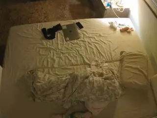 Julmodels Bedroom-C3's Live Sex Cam Show