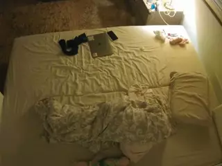 Julmodels Bedroom-C3's Live Sex Cam Show