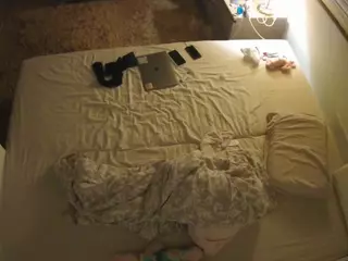 Julmodels Bedroom-C3's Live Sex Cam Show
