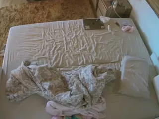 Julmodels Bedroom-C3's Live Sex Cam Show