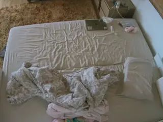 Julmodels Bedroom-C3's Live Sex Cam Show