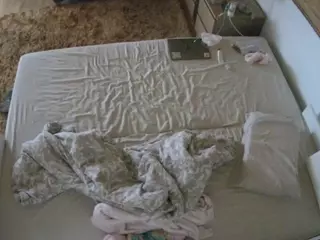 Julmodels Bedroom-C3's Live Sex Cam Show