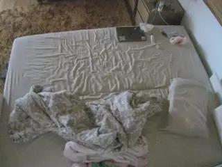 Julmodels Bedroom-C3's Live Sex Cam Show