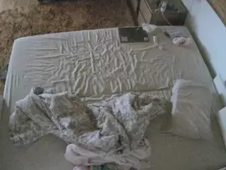 Julmodels Bedroom-C3's Live Sex Cam Show