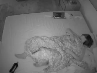 Julmodels Bedroom-C3's Live Sex Cam Show
