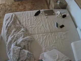 Julmodels Bedroom-C3's Live Sex Cam Show