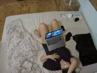 Julmodels Bedroom-C3's Live Sex Cam Show