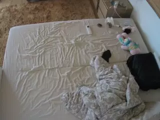 Julmodels Bedroom-C3's Live Sex Cam Show