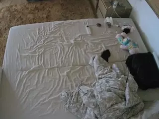 Julmodels Bedroom-C3's Live Sex Cam Show
