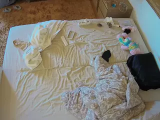 Julmodels Bedroom-C3's Live Sex Cam Show