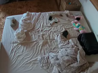 Julmodels Bedroom-C3's Live Sex Cam Show