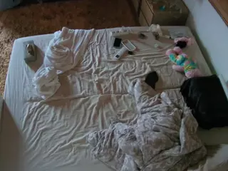 Julmodels Bedroom-C3's Live Sex Cam Show