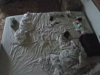 Julmodels Bedroom-C3's Live Sex Cam Show