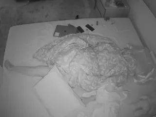 Julmodels Bedroom-C3's Live Sex Cam Show