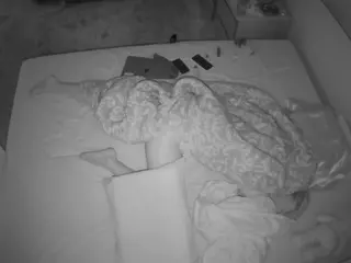 Julmodels Bedroom-C3's Live Sex Cam Show