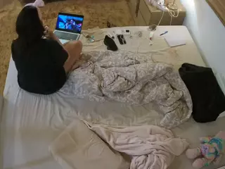 Julmodels Bedroom-C3's Live Sex Cam Show