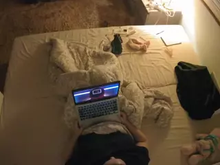 Julmodels Bedroom-C3's Live Sex Cam Show