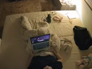 Julmodels Bedroom-C3's Live Sex Cam Show
