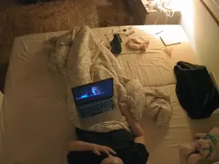 Julmodels Bedroom-C3's Live Sex Cam Show