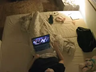 Julmodels Bedroom-C3's Live Sex Cam Show