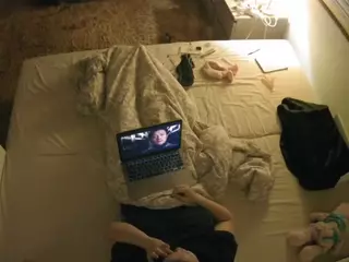 Julmodels Bedroom-C3's Live Sex Cam Show
