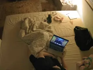 Julmodels Bedroom-C3's Live Sex Cam Show